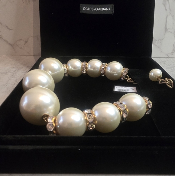 Dolce & Gabbana Choker Necklace with Resin Spheres and Rhinestone Accents - Picture 2 of 6